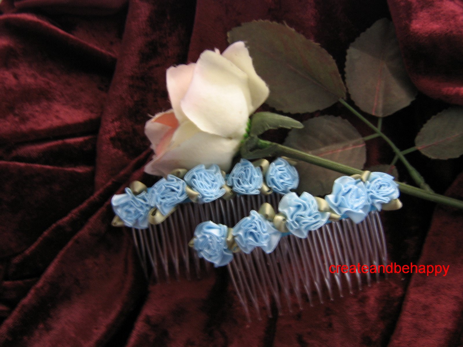 [Blue+Rose+Hair+combs.jpg]