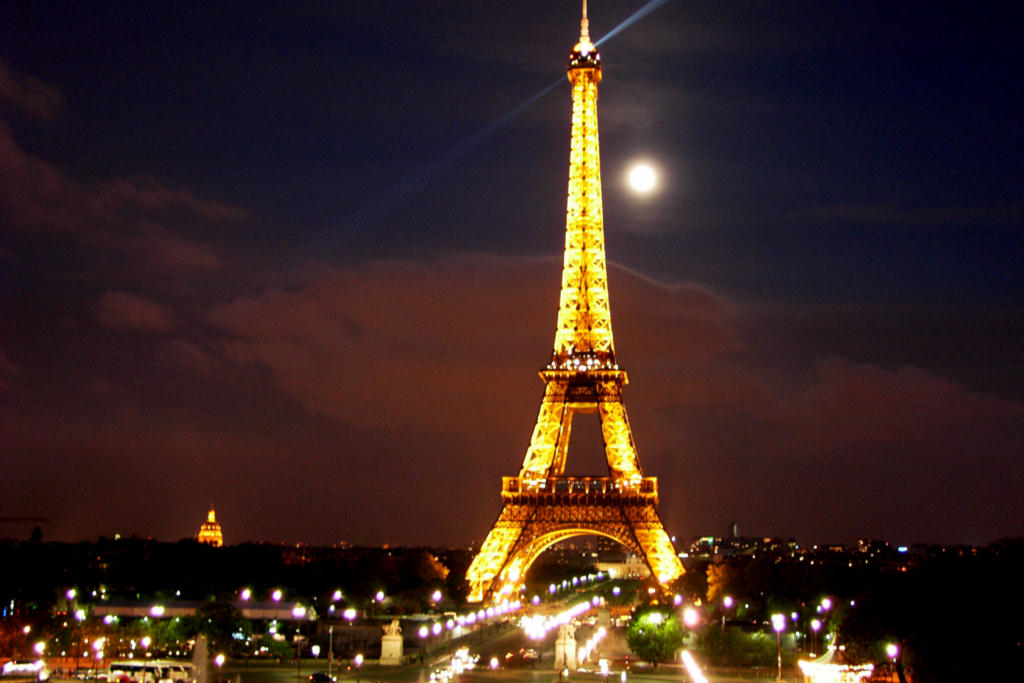 [Eiffel_Tower2.jpg]