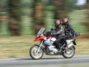 [riding+motorcycle.jpg]