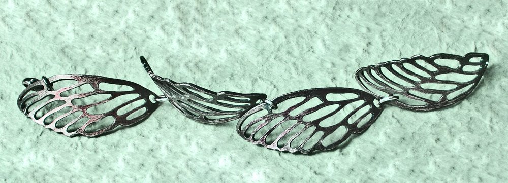 [bfly+wing+bracelet.jpg]