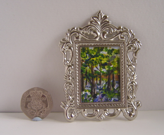 [miniature+bluebell+wood.jpg]