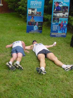 [Exhausted+runners.jpg]
