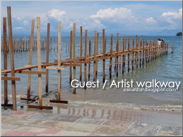 [Guest+Artist+Walkway.jpg]