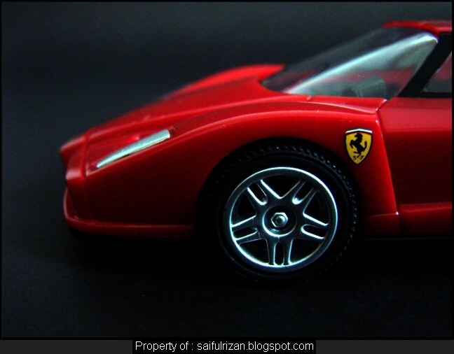 [Ferrari+Enzo+1.jpg]