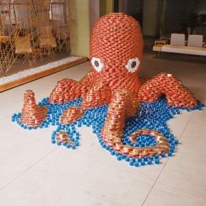 [can+octopus.bmp]