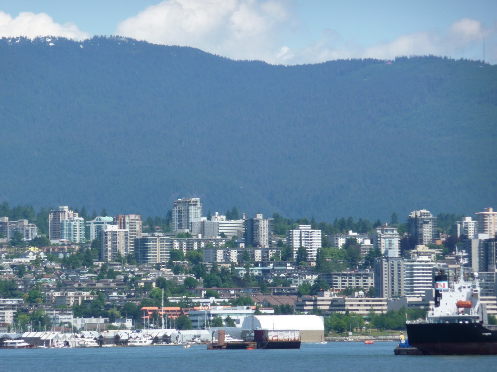 [Stanley+Park,+looking+towards+north+Vancouver.jpg]