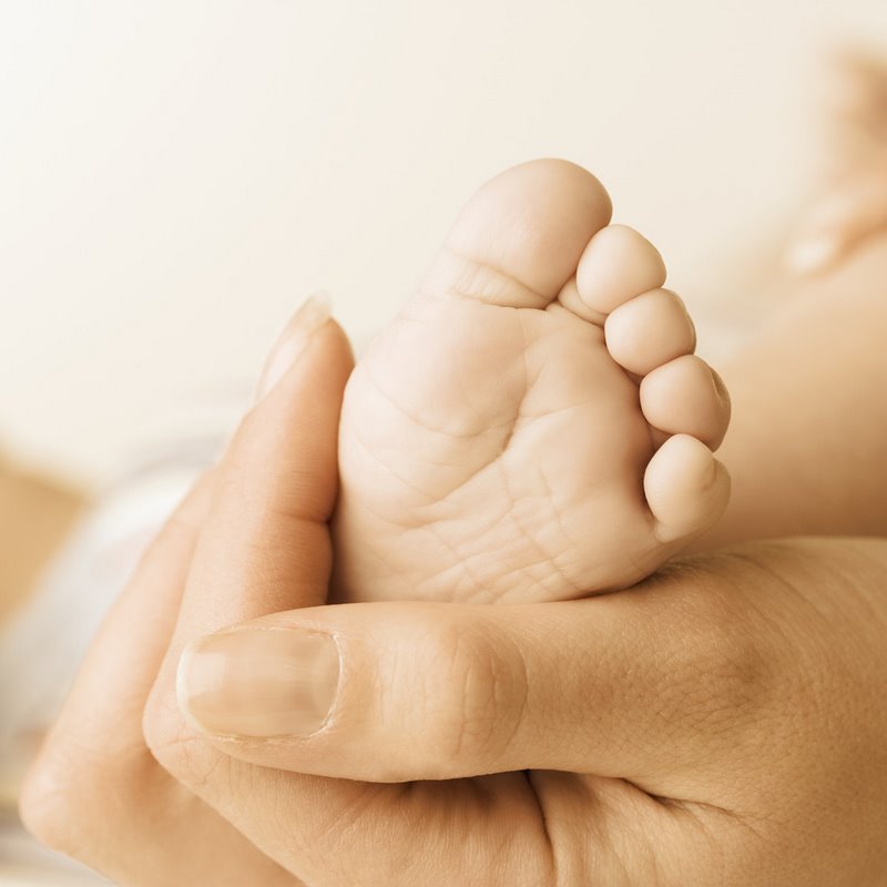 [little+baby+feet.jpg]