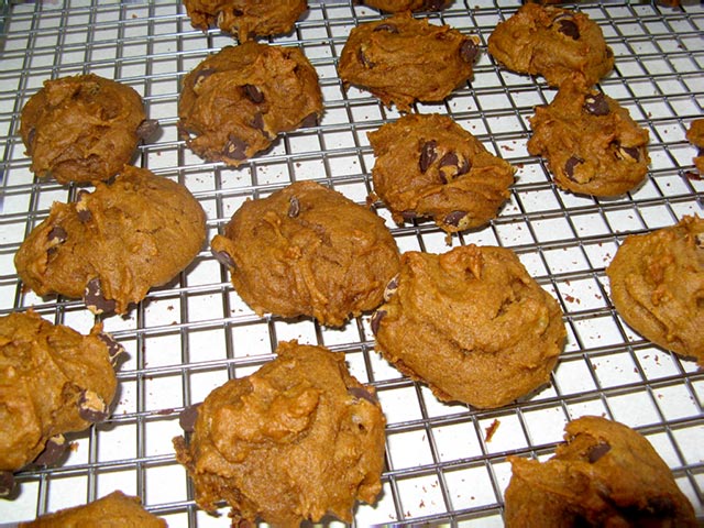 [2007-12-20-Christmas+Cookies_0018+2.jpg]