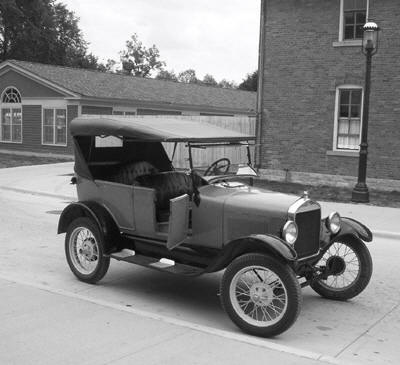 [1926+Ford+Model+T.jpg]