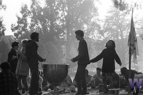 [1966-10-06+Panhandle+crowd.jpg]