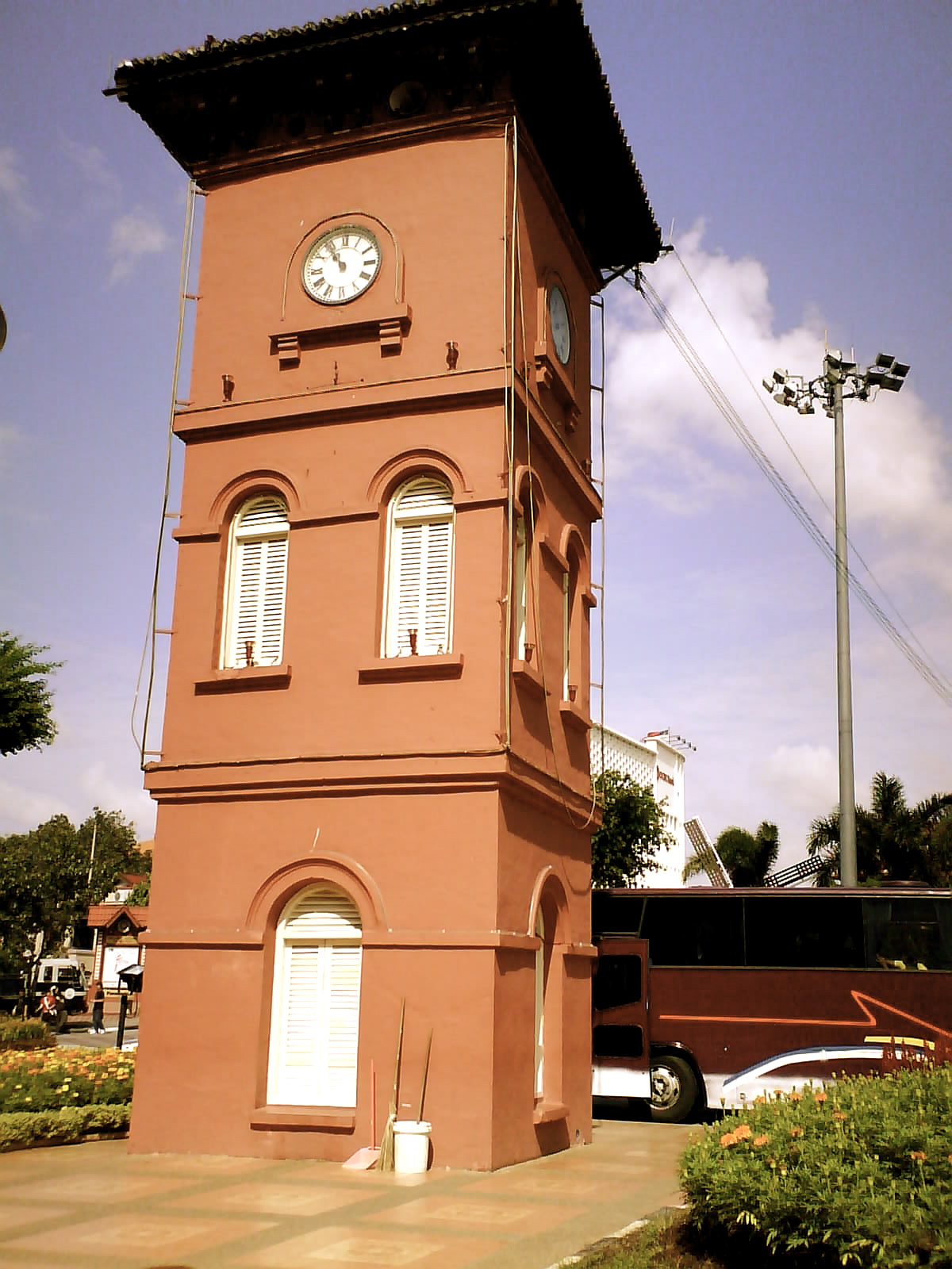 [Melaka+Clock+tower.JPG]