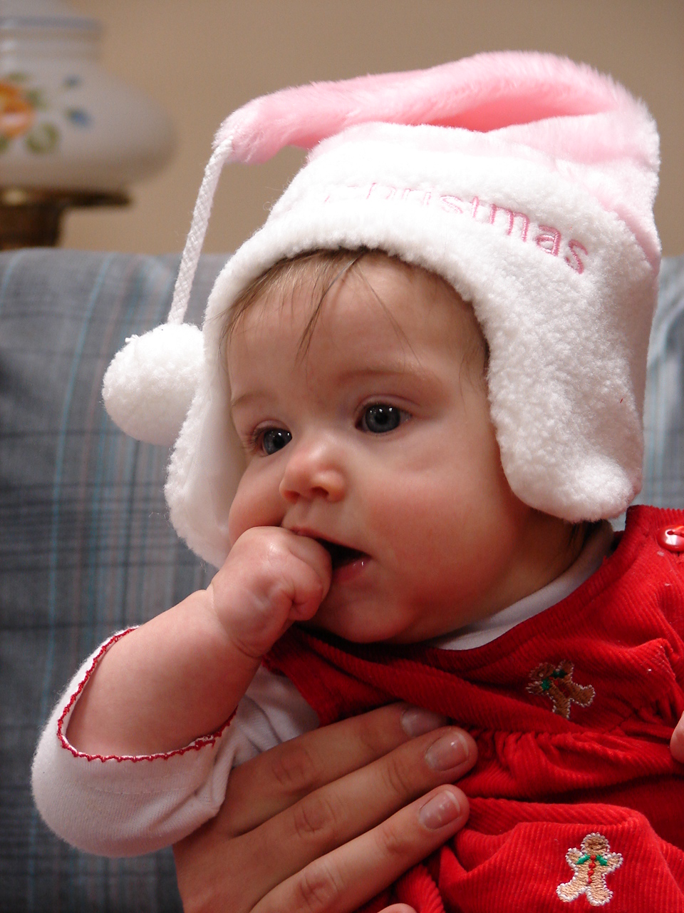 [Caitlyn's+1st+Christmas+Hat.JPG]