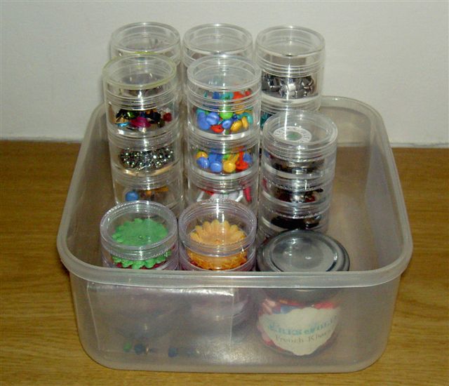 [small+containers.JPG]