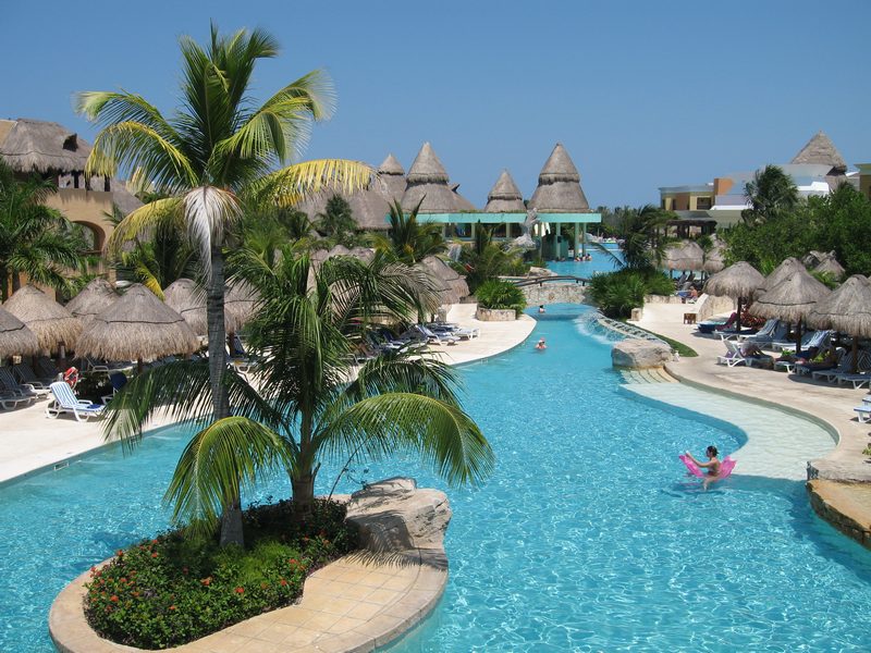 [best_swimming_pool_at_mexico_all_inclusive.jpg]