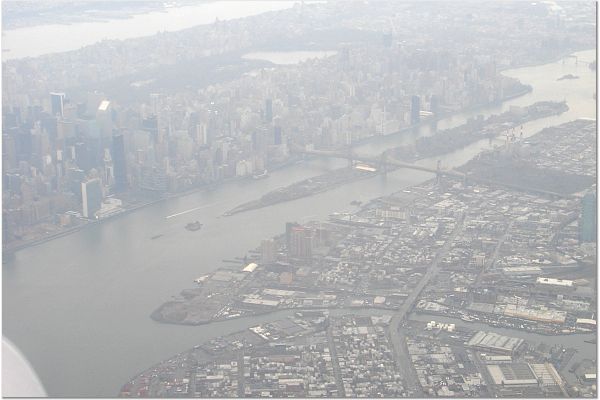 [Manhattan+from+the+air.jpg]