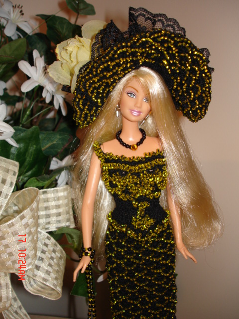 [barbie_dress_black_yellow.jpg]