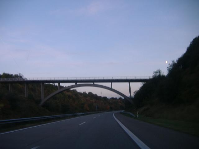 [bridge.jpg]