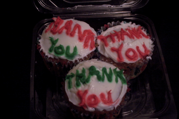 [thank+you+cupcakes.jpg]