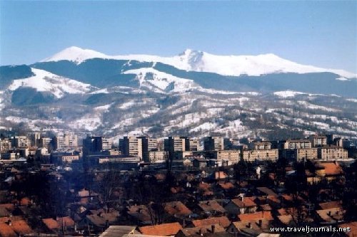 [91042-panoramic---winter-petrosani-romania.jpg]