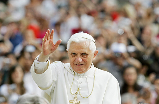 [pope+benedict+xvi.jpg]