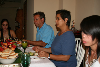 [Maggie+Barry+Sarah+dinner.jpg]