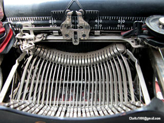 [typewriter_keys.jpg+]