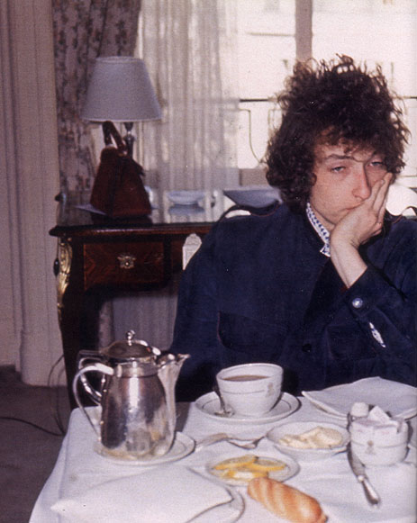[Bob+Dylan+breakfast.jpg]