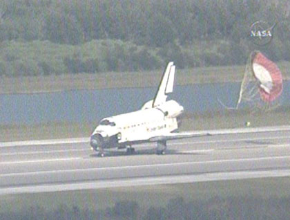 [STS-122+landing.jpg]