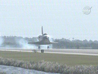 [STS120main_landing.jpg]