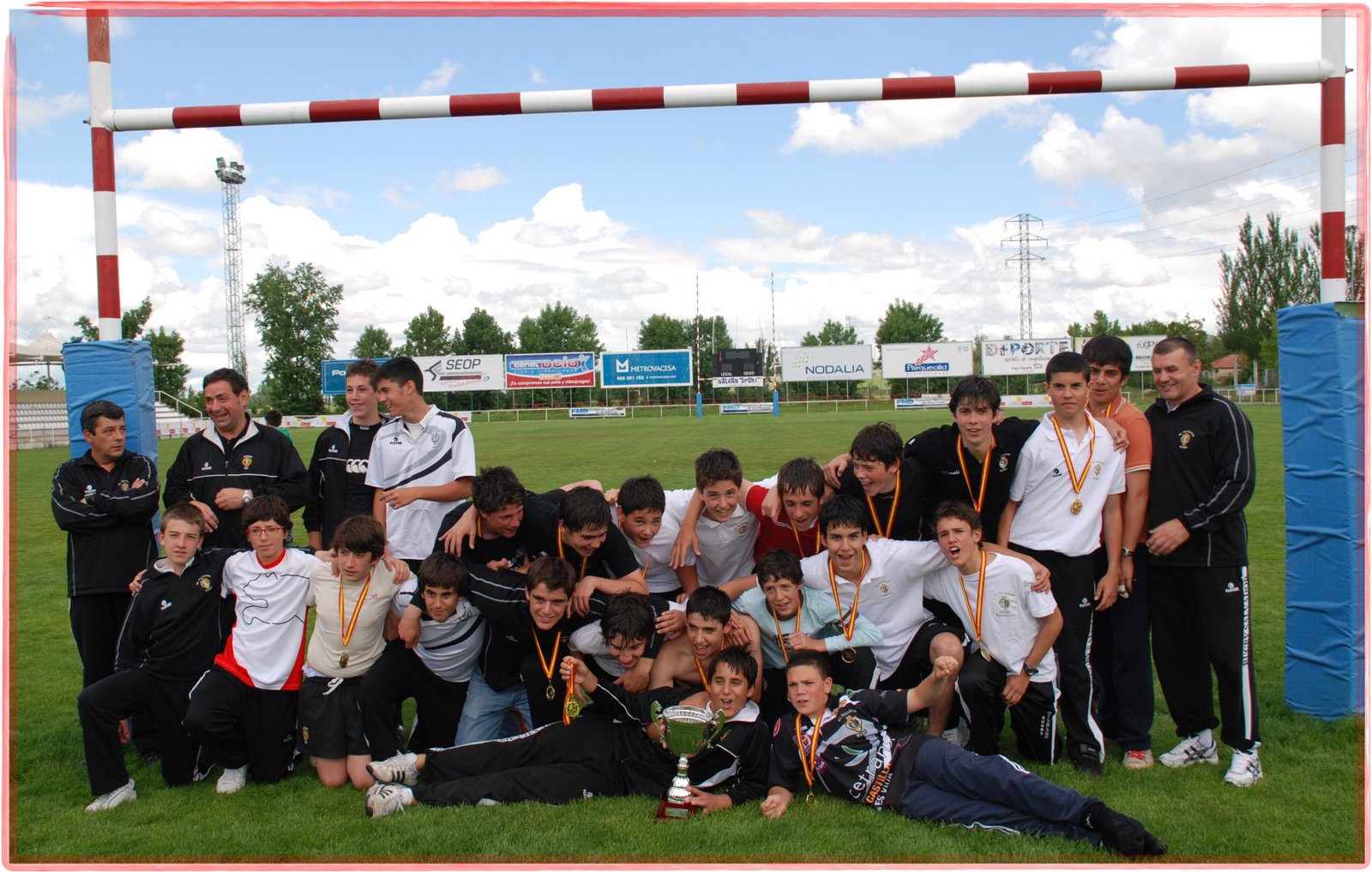 [Camp+open+España+clubes+rugby+infantil+24-25MAY08+().JPG]