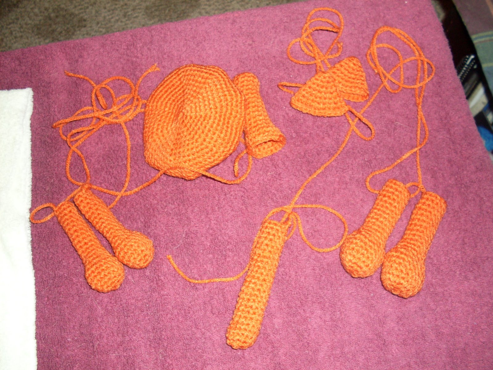 [crocheted+items,+July+23,+2008+003.jpg]