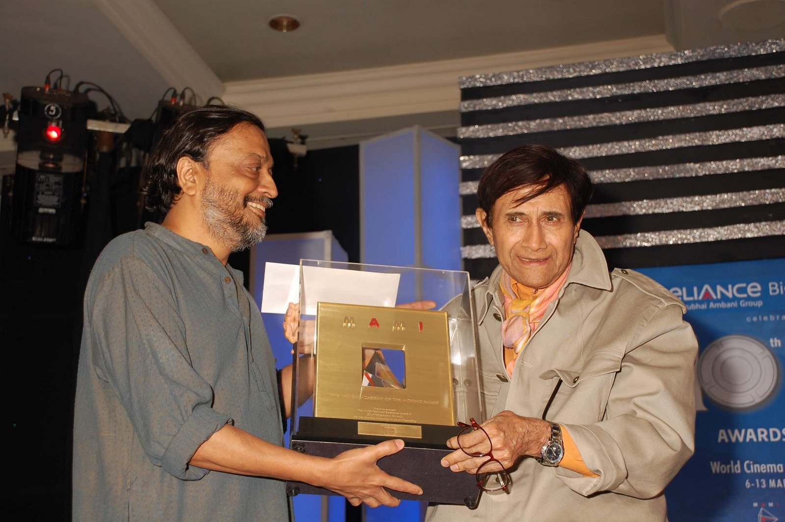 [Kodak+Award+for+Technical+Excellence+to+Shri+Hitendra+Ghosh+by+Dev+Anand-1+(2).JPG]