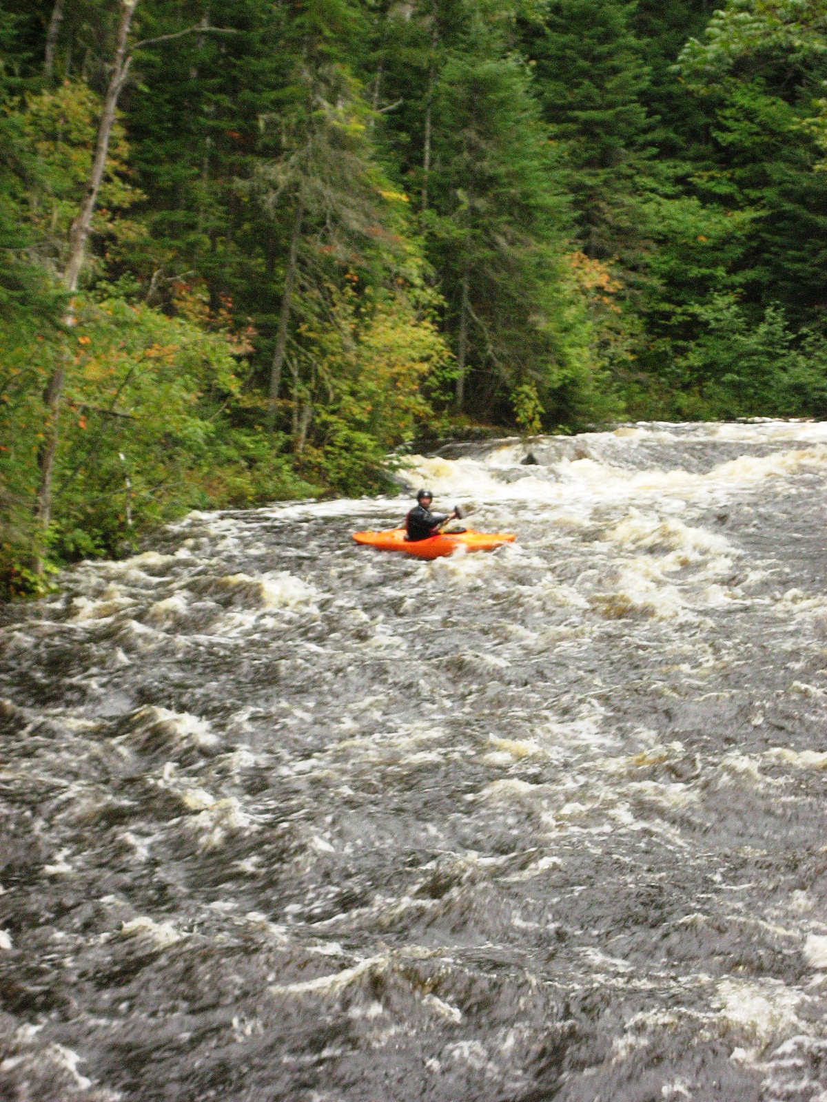 [Jake+Kayaking+on+Cross+River.JPG]