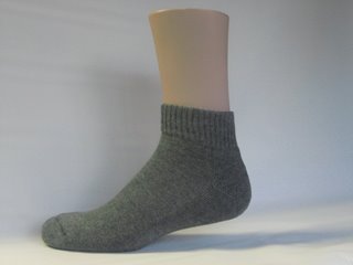 [grey_athletic_ankle_socks_low_cut_cushion_sole_for_sports_small.jpg]