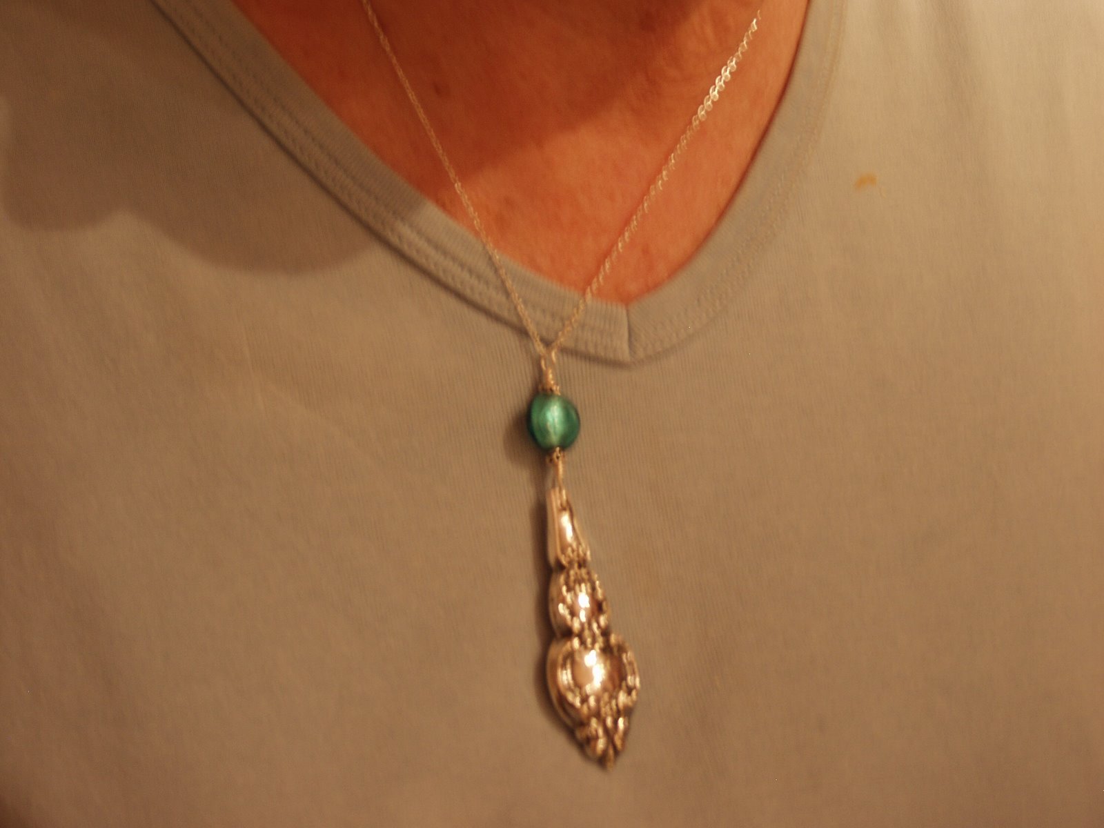 [silver+spoon+necklace+june+2008.jpg]