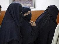[Pakistani+Niqabis.jpg]