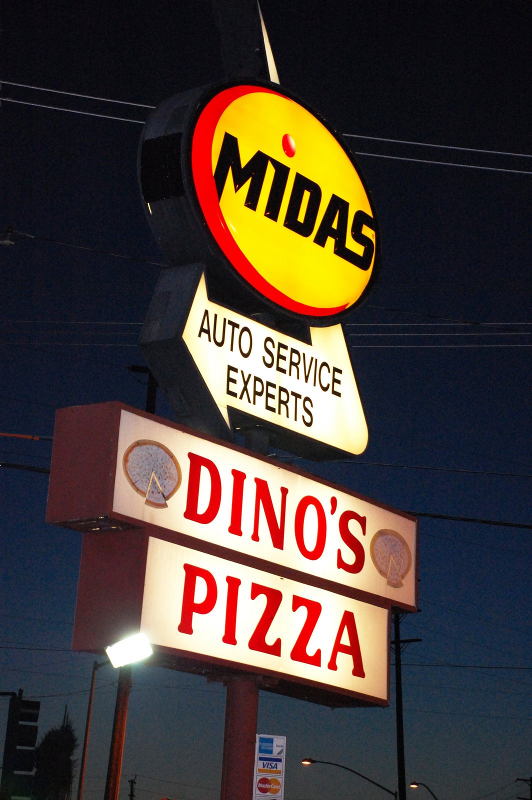 [Dino's+pizza.jpg]