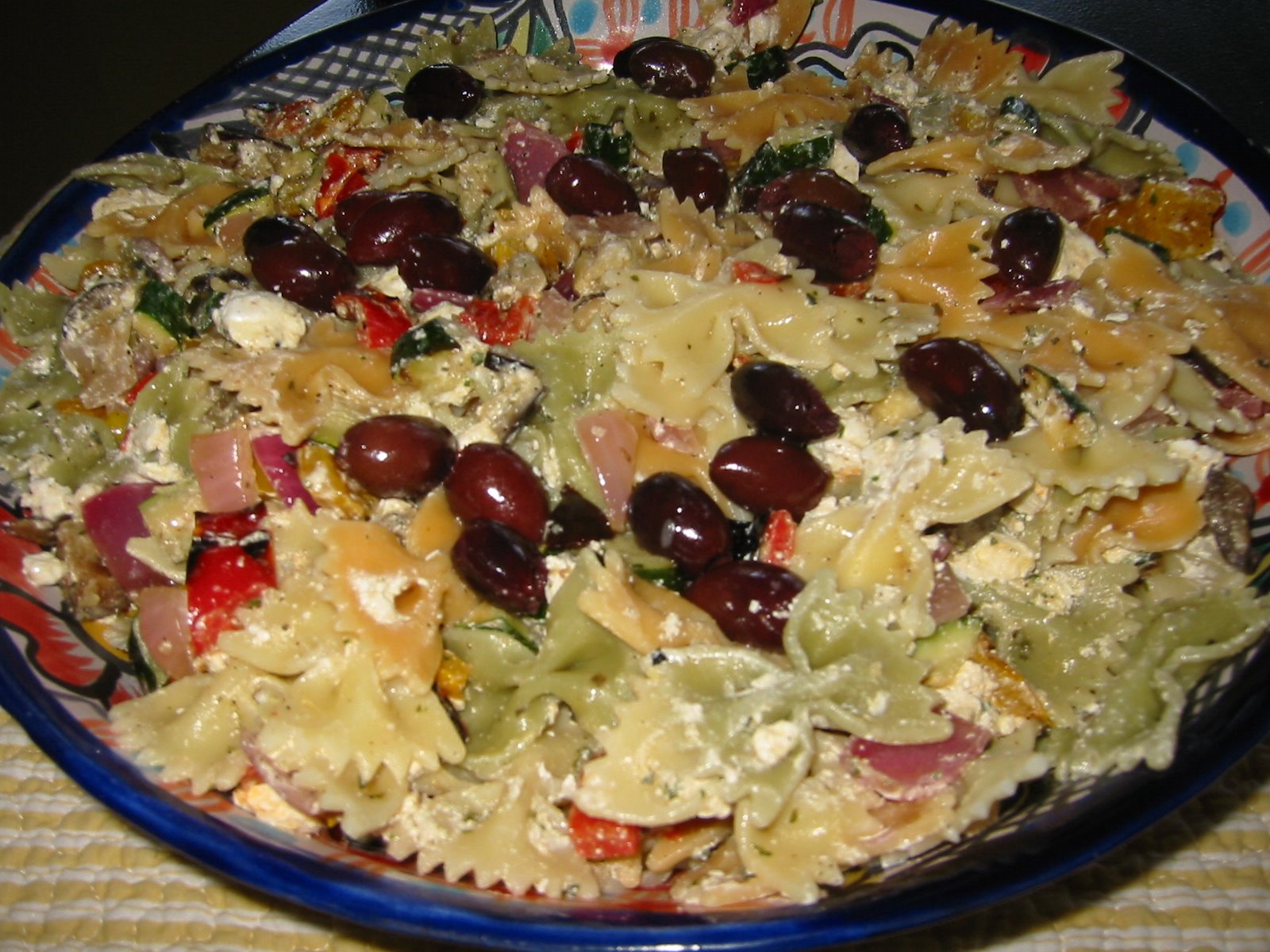 [grilled+vegetable+pasta+salad+pic.JPG]