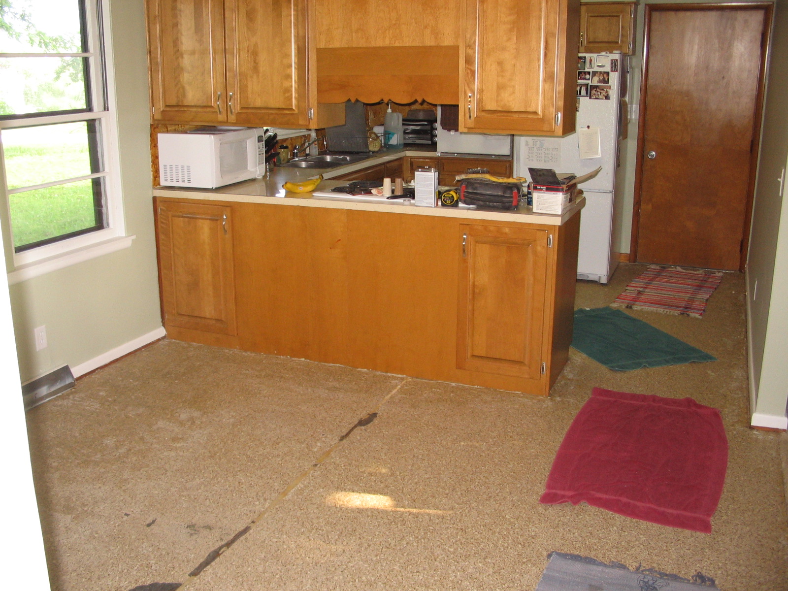 [kitchen+floor+003.jpg]