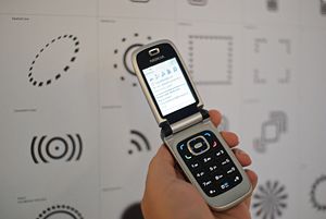 [300px-NFC_touch_interactions_2.jpg]