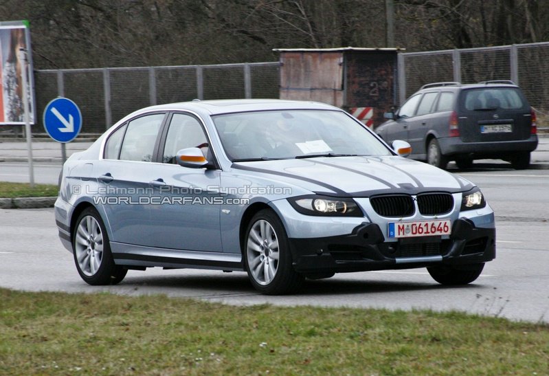 [BMW+E90+3-Serie+Limousine+Facelift.jpg]