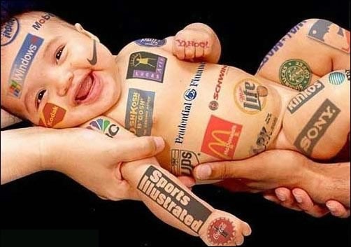 auspician a este bebé las siguientes marcas: