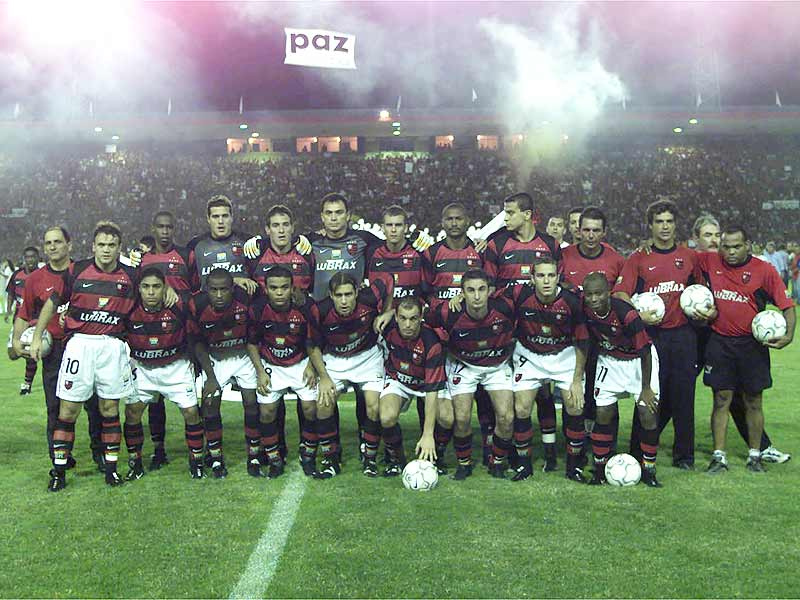 [Flamengo+Equipe+Campeão+da+Copa+dos+Campeões+de+2001.jpg]
