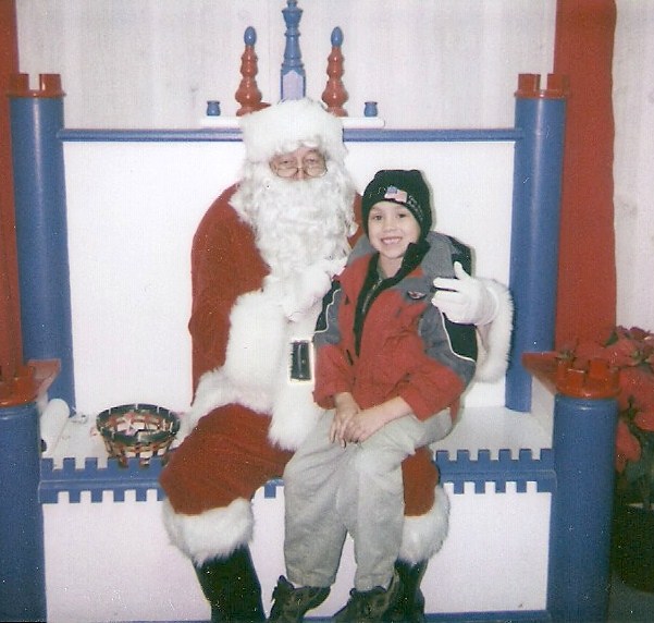 [Matty+w+Santa+2007.jpg]