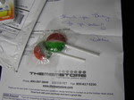 Handwritten note with lollipops