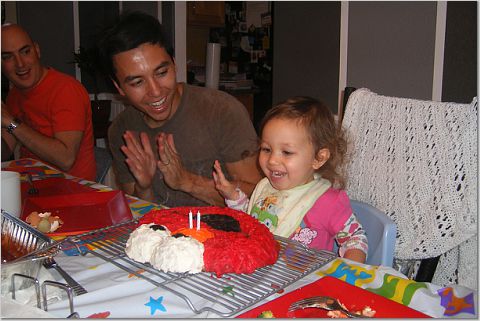 [Randy+and+Lily,+2nd+b-day.jpg]