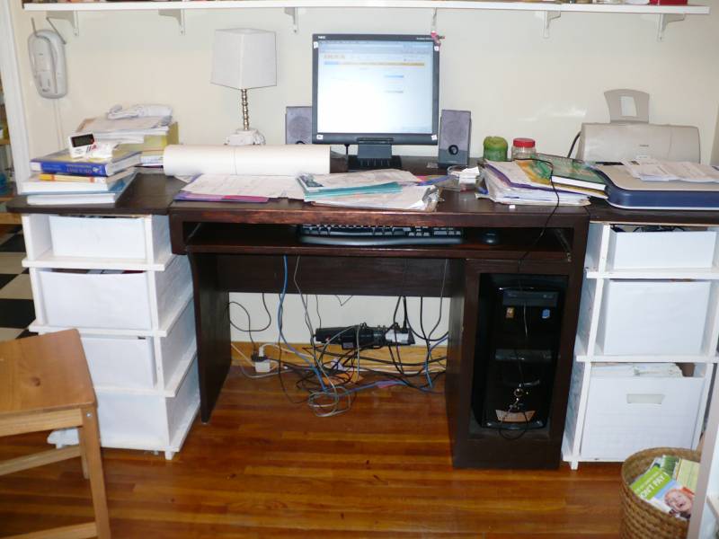 [Desk+1+April+2008+web.jpg]