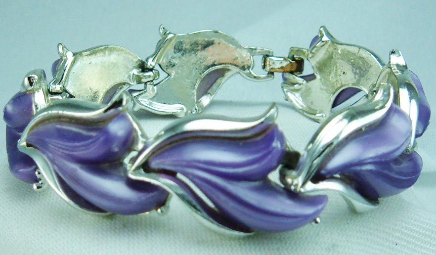 1950s Purple Moonglow Lucite Bracelet