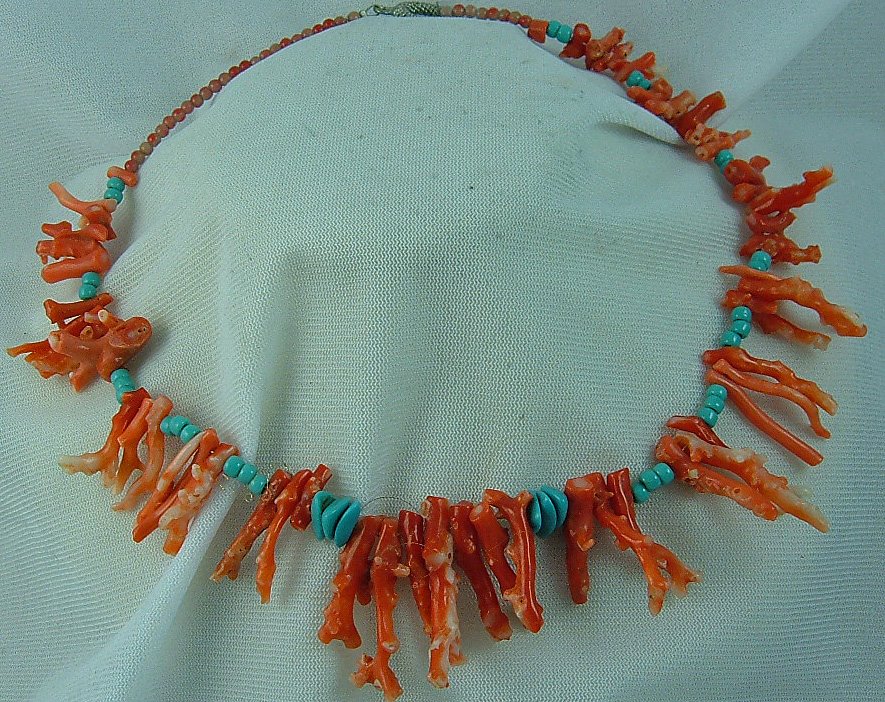 1940s Branch coral Necklace