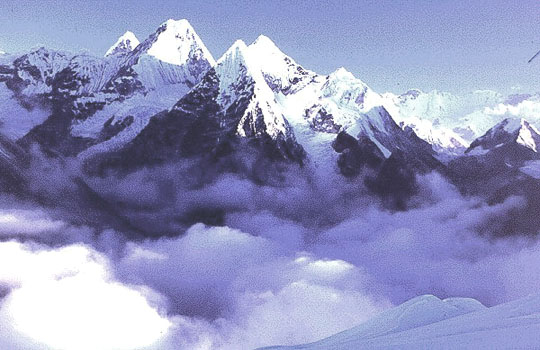 [himalayan_peaks_nepal_photo.jpg]